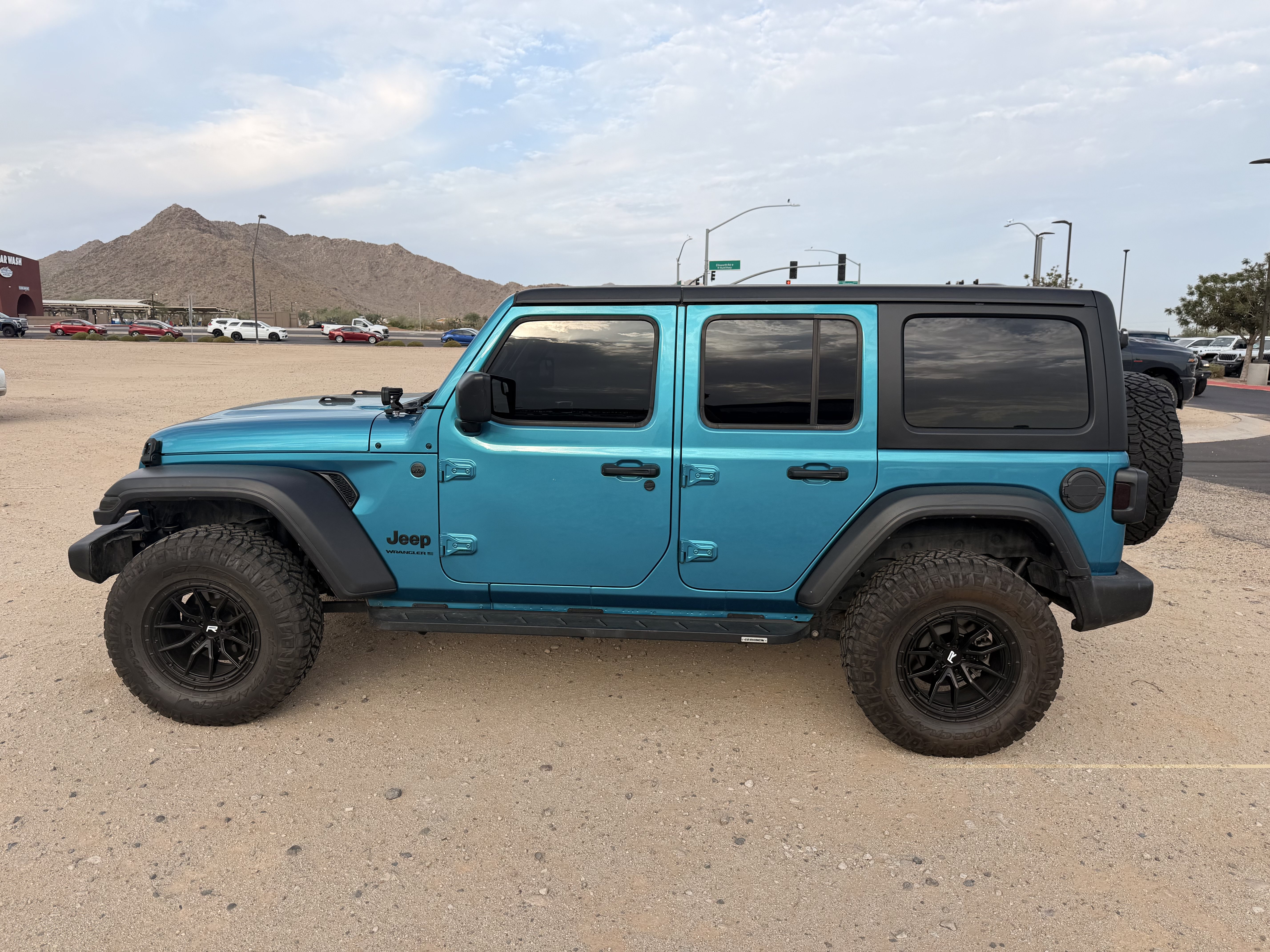 jeep wrangler 4-door 2024 1C4PJXDG1RW245699 image jeep wrangler 4-door 2024 1C4PJXDG1RW245699 image